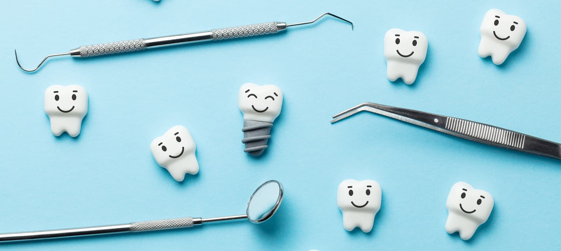 Contactar con la Clínica Dental Senlleira